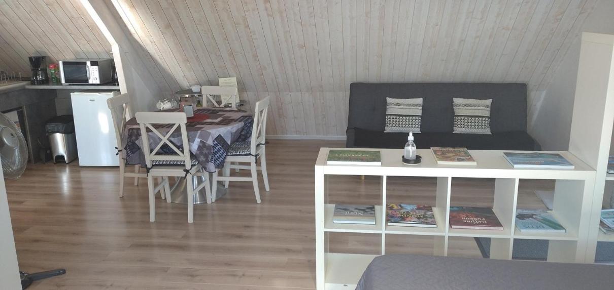 La Gilleterie Apartamento Loireauxence Exterior foto